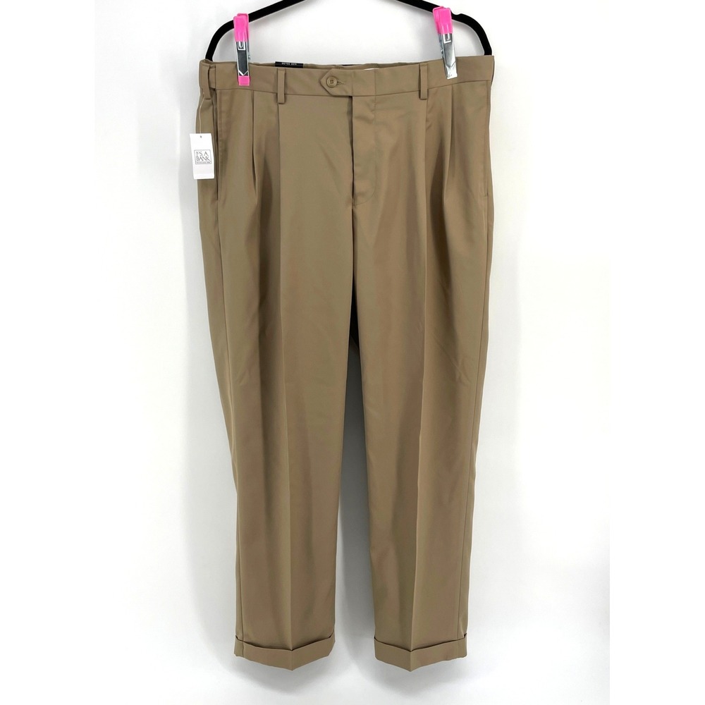 NWT Jos A Bank Traveler Performance Traditional Fit Pleated Cuffed Pants 35x30